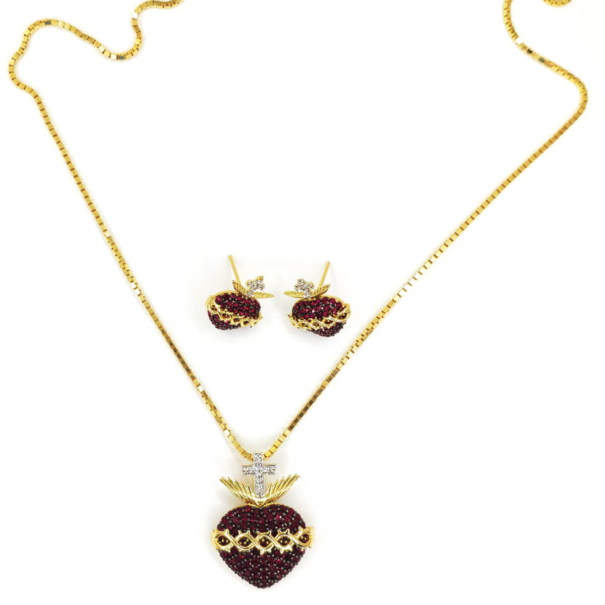 CONJUNTO COLAR E BRINCOS DE CRUZ E CORAÇÃO EM OURO 18K E PEDRAS DE RUBI